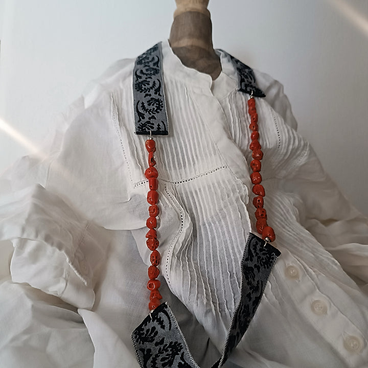MARIA-girocollo corallo e broccato