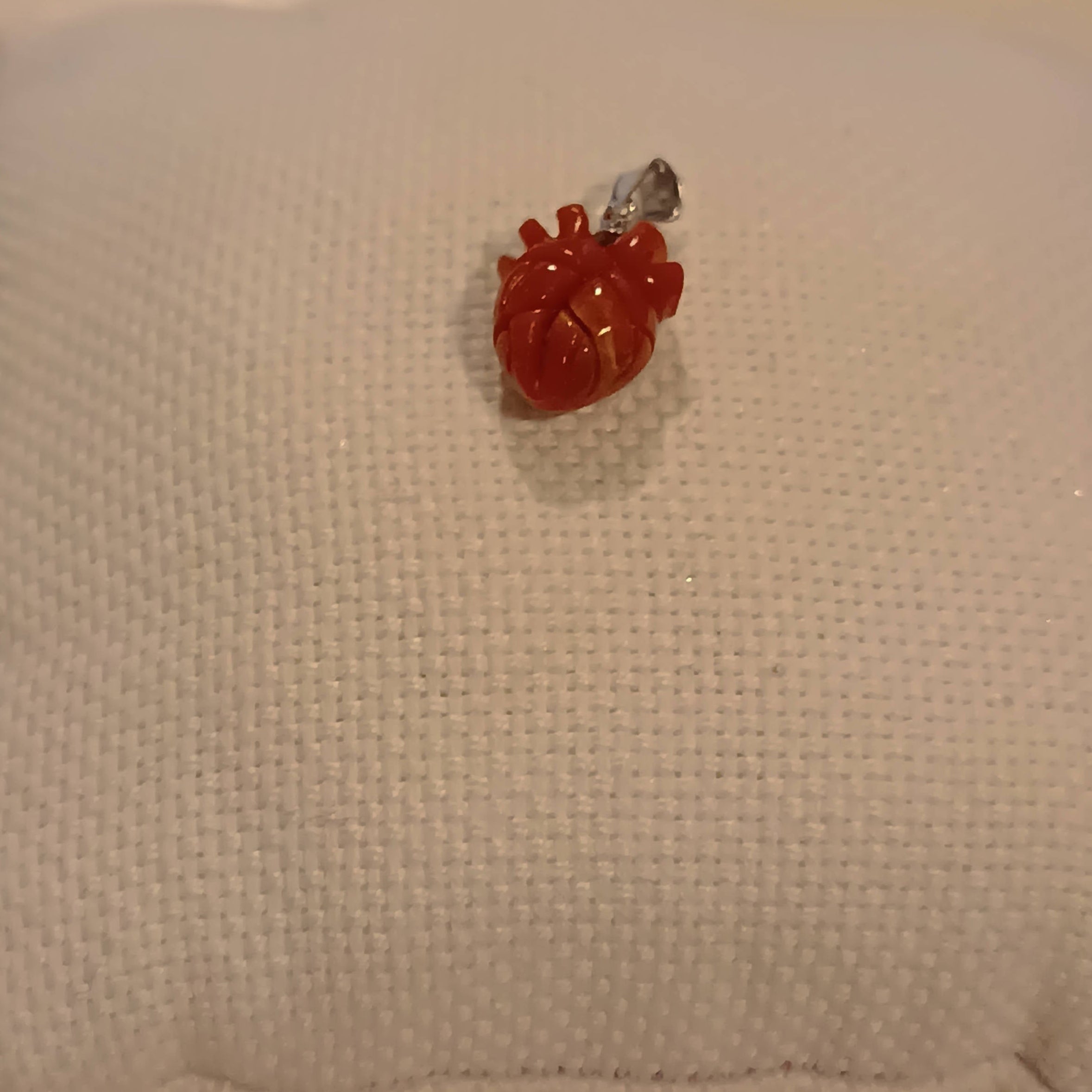 ciondolo cuore corallo