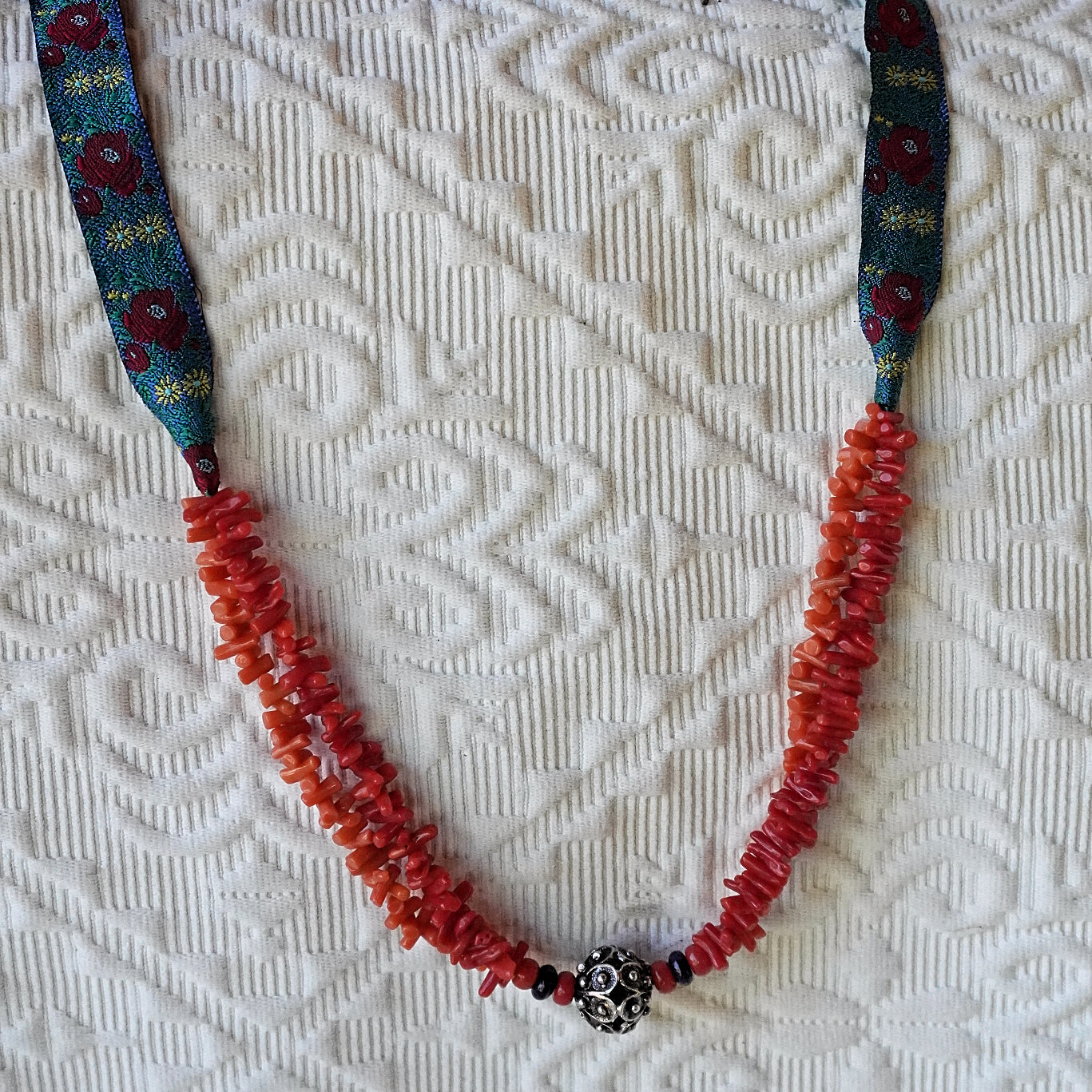 collana corallo stile sardo