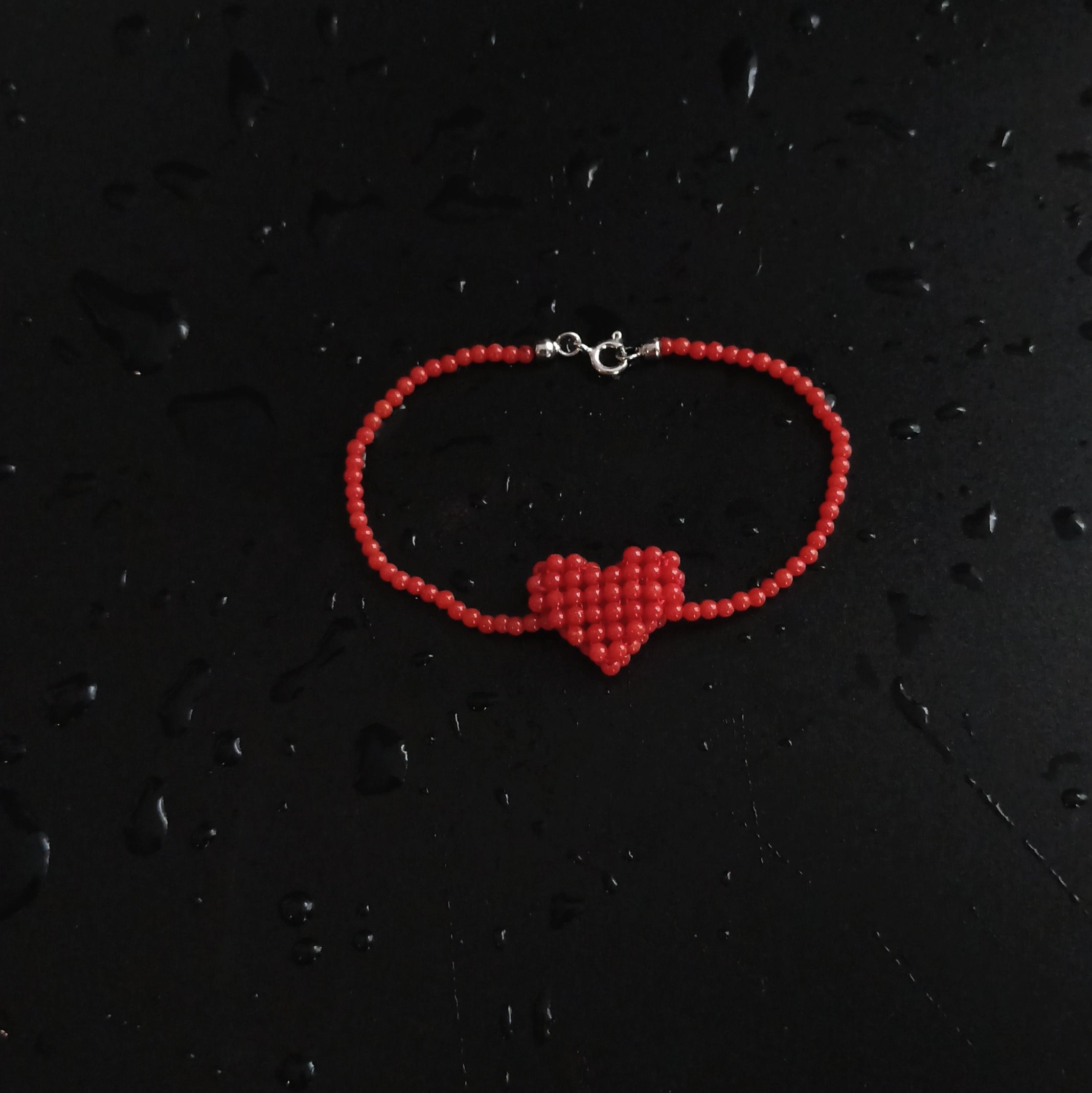 COROMEU. Bracciale corallo rosso con cuore GORALgioielli